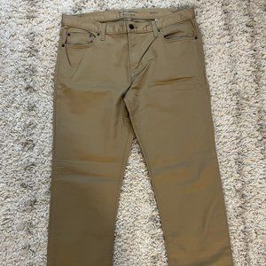 Mens Banana Republic Slim Fit Travel Jean - Khaki Color - Like New